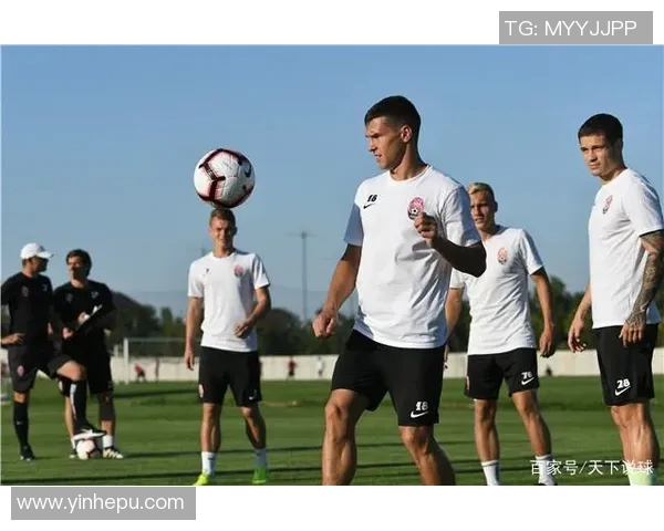 西班牙人迎战柔亚争夺欧联杯资格赛关键胜利