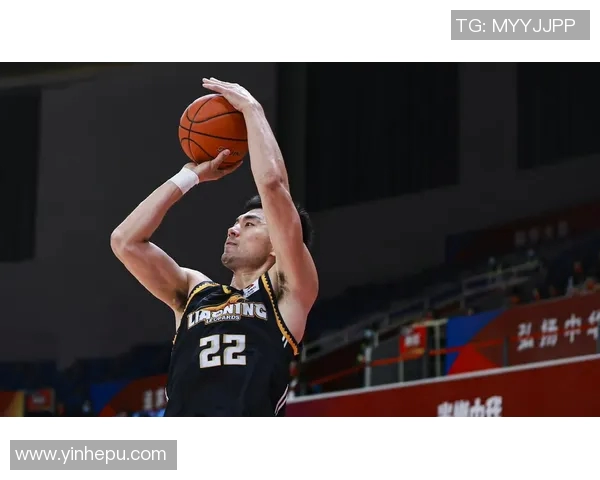 李晓旭：从篮球新星到职业生涯巅峰的奋斗历程与成长故事