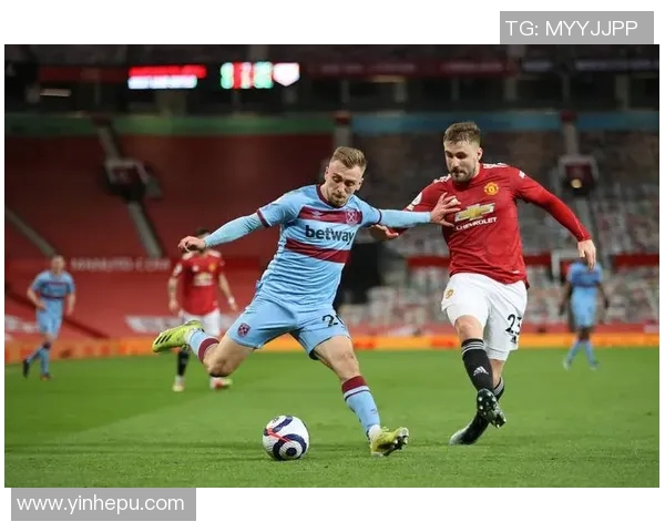 曼城与曼联比赛延时原因分析及球迷反应探讨