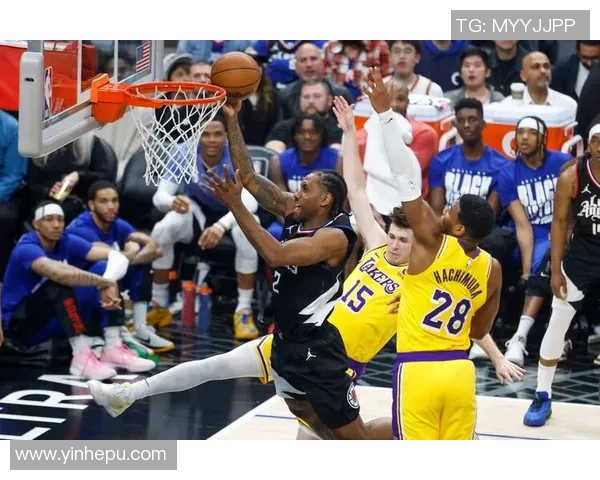 爵士队与湖人队精彩对决回放全场精彩瞬间回顾与分析 爵士队与湖人队精彩对决回放全场精彩瞬间回顾与分析