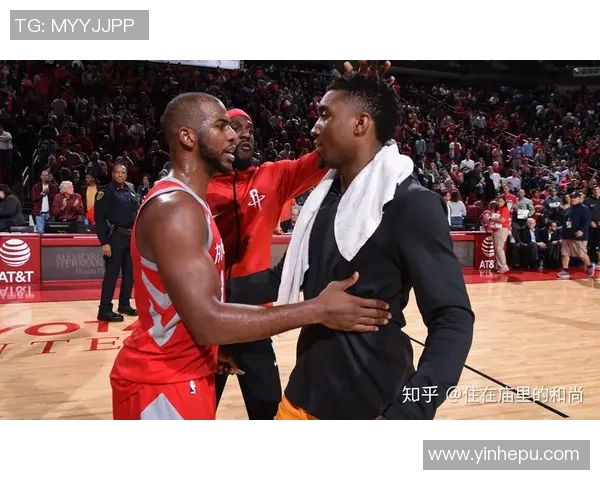 多诺万米切尔带领球队重返巅峰的奋斗历程与精彩瞬间