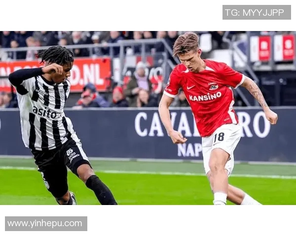 阿尔克马尔与特温特的激烈对决展现荷甲足球的魅力与精彩 阿尔克马尔与特温特的激烈对决展现荷甲足球的魅力与精彩