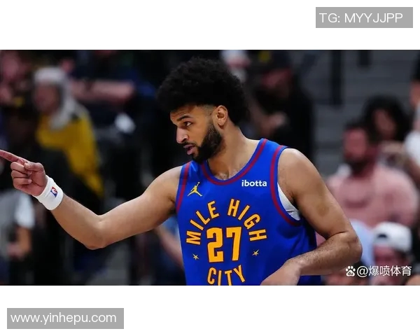 拉塞尔威斯布鲁克的篮球传奇之路与个人成长故事探讨