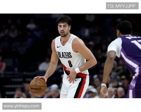 篮球明星左撇子的传奇之路与独特技巧解析