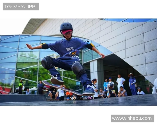 上海极限运动队的进攻策略与热点分析探讨